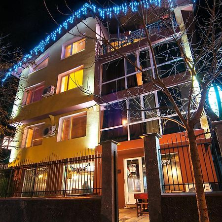 Hotel Zara Rooms Стара-Загора Экстерьер фото