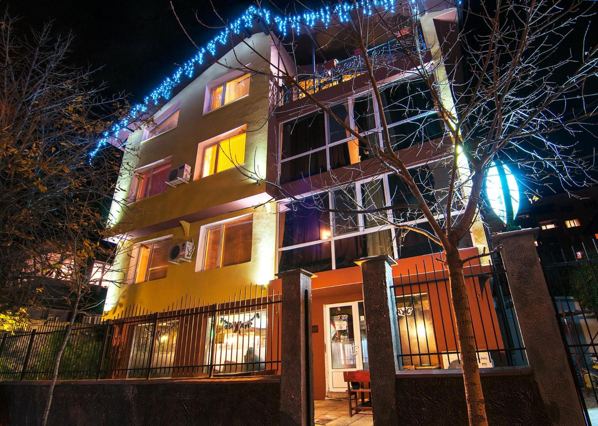 Hotel Zara Rooms Стара-Загора Экстерьер фото