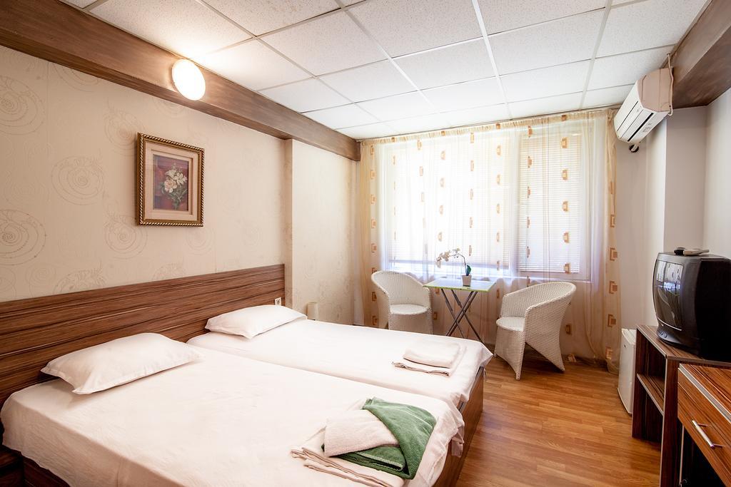 Hotel Zara Rooms Стара-Загора Экстерьер фото