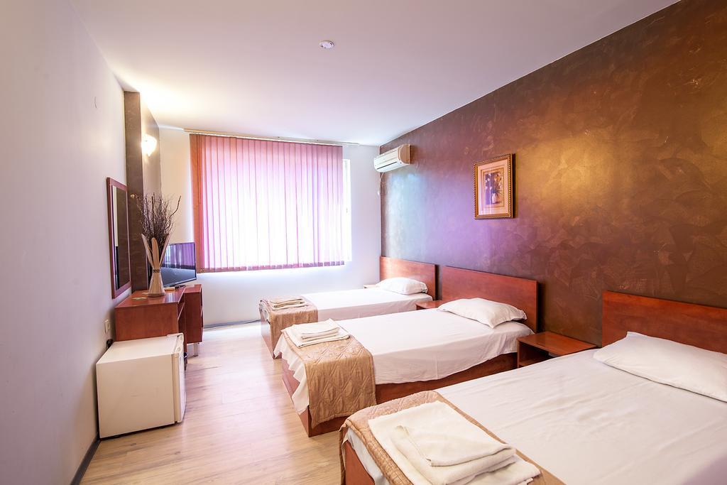Hotel Zara Rooms Стара-Загора Экстерьер фото